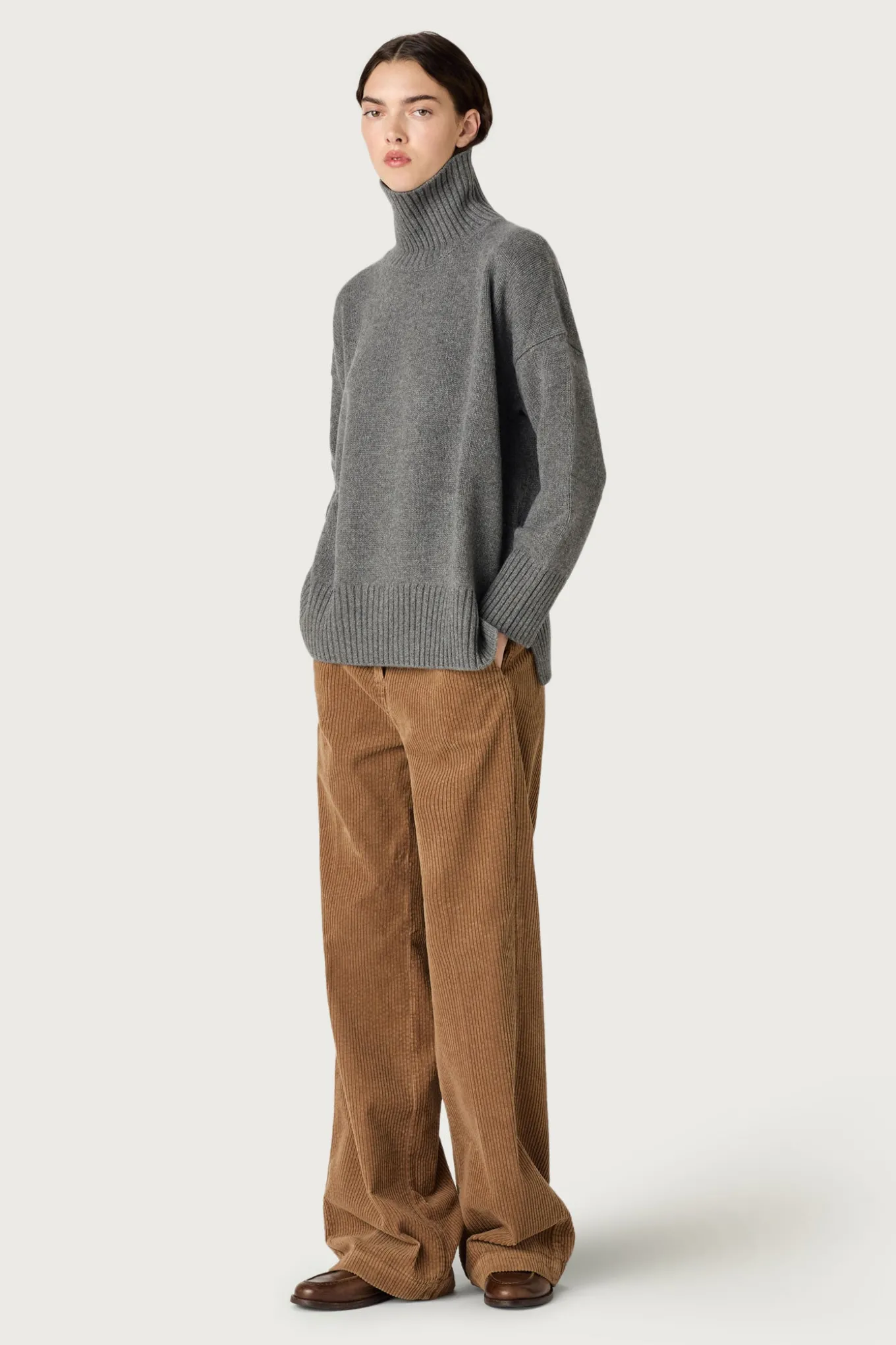 Online CARA Women Knitwear