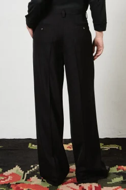 Store LAMIA Women Trousers