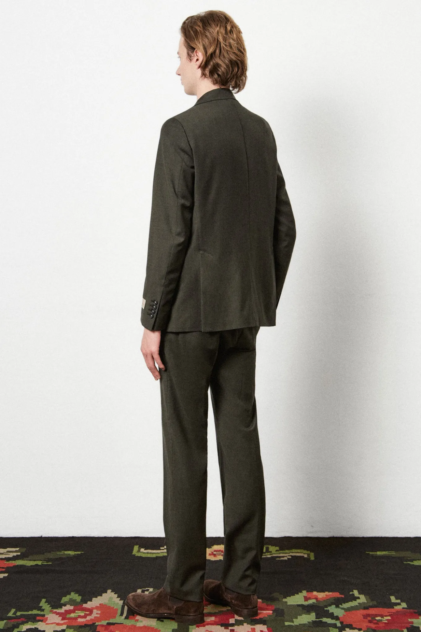 Online SLOOP Suits